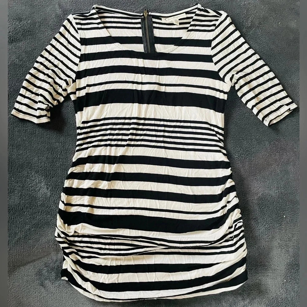 JESSICA SIMPSON MATERNITY 3/4 SLEEVE KNIT TOP🤰🏻✨